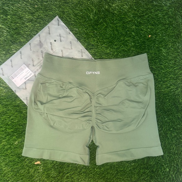 Dfyne Pants - Dfyne impact shorts 4.5" pistachio large
